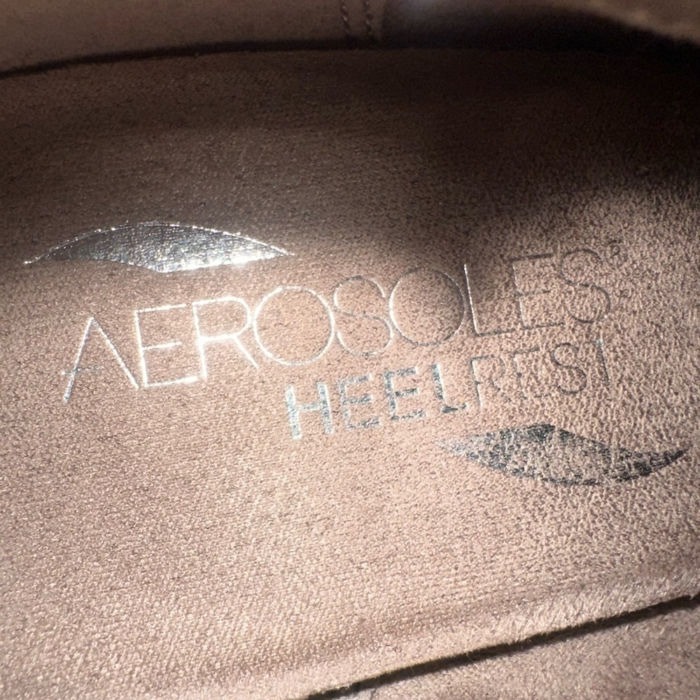 Aerosoles Heel Rest NWOT Ankle Booties Burgundy Size 7 - Picture 4 of 5